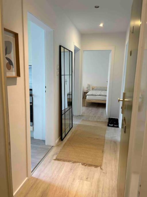 Country Style Apartment With Balcony Near Fair Hannover Exterior photo